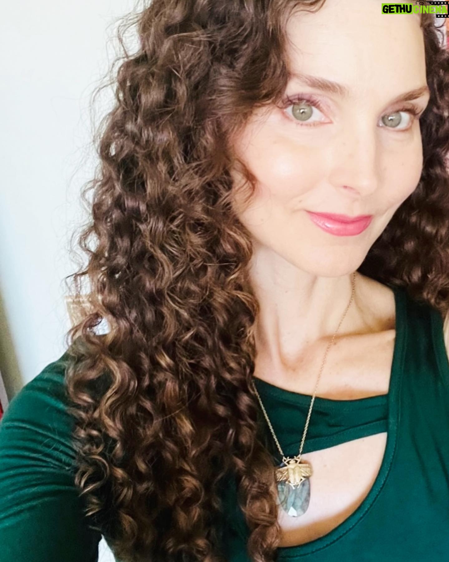 Alicia Minshew - 2.5K Likes - Soo a bunch of stuff fell off my dresser and shattered😖. Somehow my favorite labradorite necklace magically survived. 🙏Whew! Thank you @thesagegoddess for making such a beautiful (and durable) piece! One year later it is still bringing the good vibes. 💕💫✨I am a crystal whore. #goodvibesonly