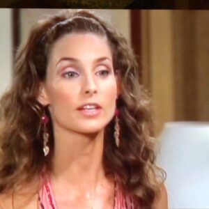 Alicia Minshew Instagram - Ahh I found some AMC bloopers that are so fun and make me giggle! Those of you who worked with me know that when I mess up I curse like a sailor and can’t stop laughing🤷🏻‍♀️! My favorite thing in the world is a good belly laugh. We had them ALL the time on AMC! I have no idea who is in the first scene with me. Maybe @jacob_w_young ? And in the second scene I am gesturing to someone behind my handsome scene partner -not him! 😆 Keeping it classy as always... #tbt #amc #pinevalley #bellylaughs #laughteristhebestmedicine
