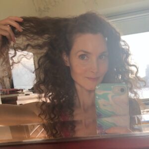 Alicia Minshew Instagram - Today was a good day in #quarantine to try a NO hair product NO face makeup day! Nice to be relaxed. Those of you with #curlyhair will know how nutty it is to go without product!  I survived! 😭 If I do this in humid August I will look like a hideous fuzzy clown. #truth 👩🏻‍🦱🤡 #skindetox #hairdetox #curlygirl #quarantinelife #stayhome #staysafe