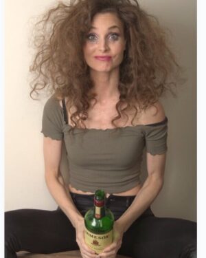 Alicia Minshew Instagram - ....So long 2020. Keeping it classy like I do. Peace and love. Honestly though I am feeling a ton of gratitude. 🙏 #happynewyear