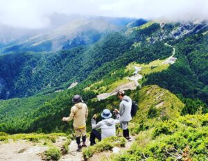 Alien Huang Instagram - #綜藝玩很大 #玩很大六週年 
#合歡山北峰