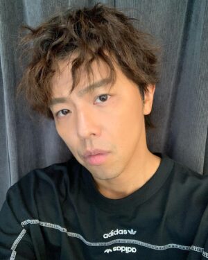 Alien Huang Instagram - QQQQ