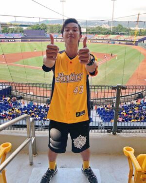 Alien Huang Instagram - 謝謝大家的支持
🙇🏾‍♂️🙇🏾‍♂️🙇🏾‍♂️🙇🏾‍♂️
🔥🔥🔥🔥
#中信兄弟