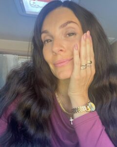 Actress Aliette Opheim HD Instagram Photos and Wallpapers February 2022