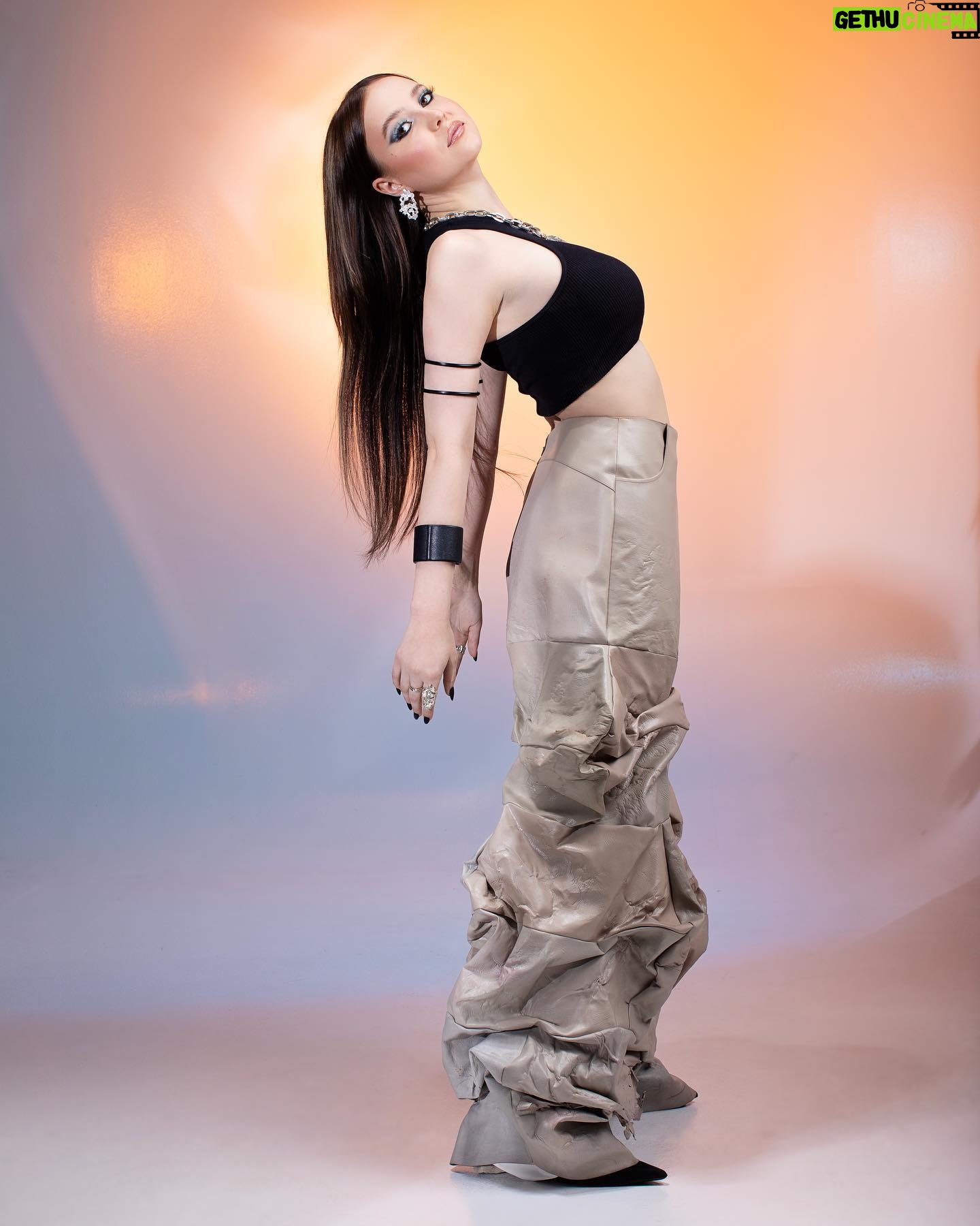 Alika Milova - 4.3K Likes - Tomorrow at 23:59 be ready for my debut album release! I can’t believe that it’s gonna be out in 33 hours… haha yes I just counted them. Also my album presentation will be already next Thursday so grab your tickets! Hurry! I adore every person who is waiting for this album and believing in me. Thank you. You’re giving me a lot of strength❤️🙏🏼
📸: Kristiin Kõosalu , style: @kreete_pillenberg , muah @maretubaleht