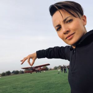 Alin Sumarwata Instagram - Monday Mementos⁣
⁣🌻
#onlocation #strikeback #today #firstlight #lastlight