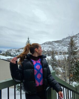 Alina Morse Instagram - missing the slopes 🏔⛷️❄️ 

#travel #travelvlog #ski #skitrip #skiing #slopes #vailcolorado #ceo #entrepreneur #zollicandy #zollipops #zollismiles #zerosugar