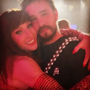 Alisa Mon Instagram - Андрей Царь! Наш гениальный режиссёр проекта «СУПЕР-СТАР»!!!Наш МОЗГ и его ВЗРЫВ!!! Браво, наш ЦАРЬ!!! Ты ...НАСТОЯЩИЙ!!! 🧠👑❤️👏👏👏👏👏👏👏👏👏👏👏👏