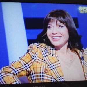 Alisa Mon Instagram - Так хочется сказать СПАСИБО всем, кто смотрел! Кто понял и принял мою историю! Кто не стал задавать лишних вопросов! Кто не остался равнодушным и понял правильно! Я всегда старалась жить по принципу : « относись к людям так, как желаешь, что бы относились к тебе». И большенство из Вас это почувствовало! Интервью - « Секрет на миллион», лишь усилило это правило! Программа сложная, провокационная! Но нужная! После проекта « Суперстар» - необходимая. Теперь выдыхаю с глубоким чувством благодарности к каналу и к Вам! Теперь .. только сцена, концерты и гастроли! Это МОЕ! Буду ждать Вас на свои концерты! Набираю обороты и жду Вас к себе!!! ❤️💎❤️💎❤️💎❤️💎❤️💎❤️💎❤️....💃🎼🎹🎤...