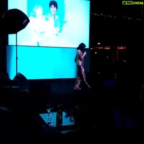 Alisa Mon - 1.8K Likes - 5 января в загородном клубе «Конаково Ривер Клаб» состоялось мое первое сольное выступление в этом году. Чему я очень рада! 🤗❤️Спасибо всем, кто был со мной в этот зимний вечер...😉