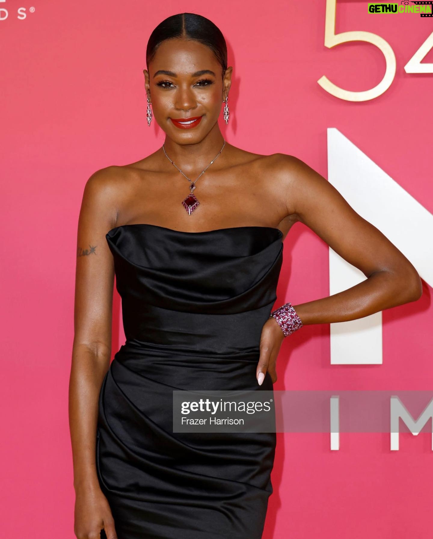 Alise Willis - 505 Likes - Thank you @naacpimageawards and @bet for a night to remember!
Surrounded by black excellence✨
The energy was magnetic.
Hair: @prettyfabhair
Makeup: @courtney_andrea_
#naacpimageawards #bet #awards #awardseason #naacp #black #blackexcellence #actress #chic #glamour #glam #ponytail #redcarpet #yellowcarpet #jewels