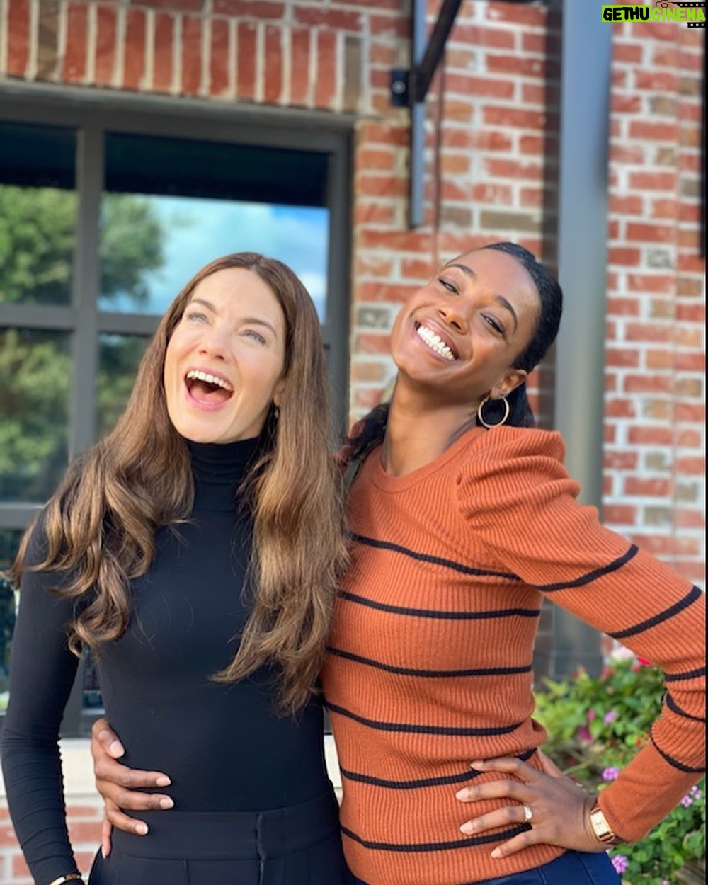 Alise Willis - 543 Likes - Today is the DAY! Premier Day!!! 🥳Echoes is out NOW on @netflix. What a beautiful journey it has been. I don’t even have words for what I feel at the moment. Blessed, excited, and thrilled resonates with me heavily, but grateful is the word that clings to my heart the most. God had blessed me to currently star in 2 tv series. Talk about living under Gods grace. I’m over here In complete awe!
The cast of this show is just phenomenal! True artists whom I had the pleasure to learn from. Thank you to the directors, producers, casting director and everyone involved in the process of me taking on the role of Meg. My heart is exploding with happiness.
Whoever is out there ready to give up, thinking that your dreams won’t become a reality; this is a message for you. You’re closer than you think! God has a way of working and things will work out in a way you’ll likely least expect it. I know the experience all too well of feeling like it’ll never happen, but that’s when you have to draw closer to God and watch him work💫🙏🏾 all I can say is THANK YOU
@echoesnetflix @netflix @jtatalent @armadapartners @talentworksagency
#echoes
#netflix
#netflixandchill
#netflixseries
#echoesnetflix
#meg
#actress
#series
#grateful
#cantstopwontstop