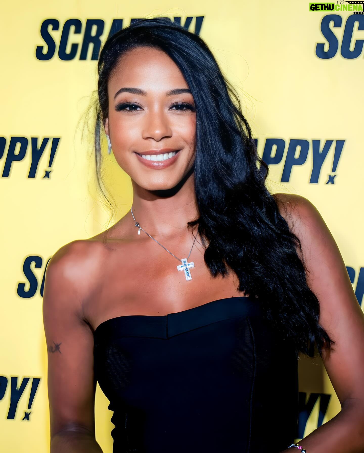 Alise Willis - 679 Likes - 💛💛💛
📸- @climartx