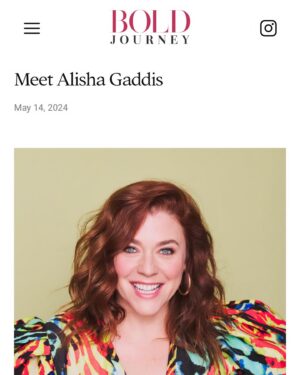 Alisha Gaddis Instagram - How do I do it all, they ask!?!! Who knows!! But I have some theories… 🤪Thanks @boldjourneymag for this epic profile piece. So appropriate for right after Mother’s Day 🩷 Thanks, mom. Link in bio! 📸 @joannadegeneres