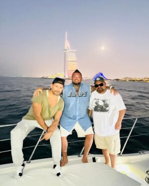 Alison Law Instagram - Making memories 🫶🏼 #dubai  #family  #mylove