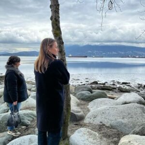 Alison Wright Instagram - Favorite people favorite places. ❤️
#spanishbanks #beautifulbc 
📸 @adambarnick1