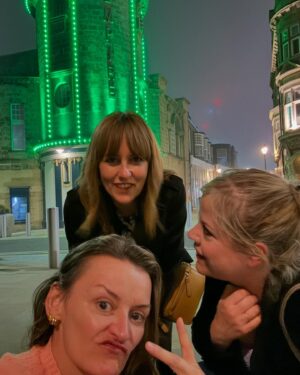 Alison Wright Instagram - Since we were 16 …. Art class comrades. We bonded in Mrs Ritson’s art class . The first and only safe haven I ever found in school. 
Longtime Loves ❤️ so much history ❤️

#sunderland #tyne&wear, #theempriretheatre #artschool #schoolfriends #longtimeladies #foreverfriends #artschool #art #safeplace