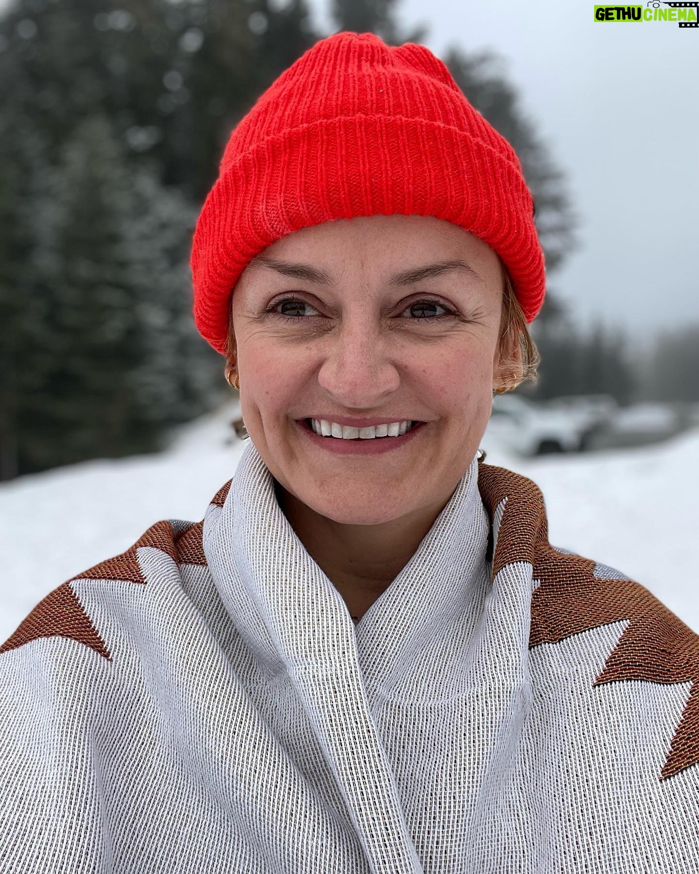 Alison Wright - 1.1K Likes - Oh Canada š²š²
I do so love it here ā¤ļø
Having a job that takes you far away, somewhere magical and full of adventure is such a gift. And Canada, you keep on giving ā¤ļø
#beautifulbc #canada #pemberton #joffrelakes #onlocation