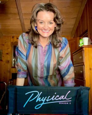 Alison Wright Instagram - Can’t promise you legwarmers… but 80’s fashion & fun is guaranteed 💜 💗
Let’s get 💜 #physical tonight  @appletvplus 

I love you 
💗💜 @fullyrosebyrne 💜💗@annieweisman @stefflaing
