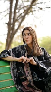 Actress Alisshaa Ohri HD Instagram Photos and Wallpapers June 2024