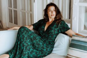 Aliyah O'Brien Instagram - More shine baby shine 🌟

Apparently there was a technical glitch in my last post so some of the photos didn’t show up 🤷🏻‍♀️
Go there to read my more important musings on truth, love, and freedom to shine 💫

These are only some of the horizontal photos, we’ve taken so many…and no I don’t mean lying horizontal, though that seems to be my preferred pose 🤷🏻‍♀️
Just let me roll in the sand baby 🐶

And yes it looks like I’m peeing in the 6th photo…only me and the ocean will ever know the truth 😉

Get out there and let your hearts shine babies 🌟💋

As mentioned before,
All photos by my one and  only @theportraitsessions ♥️
