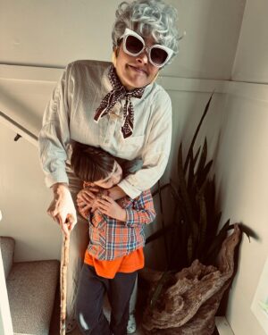Aliyah O'Brien Instagram - I dressed up as Great Granny  Stella for Halloween and my nephew thought it was hilarious. 
*swipe right*

My niece cried and wouldn’t come near me 😬

I commit hard to my characters 🤷🏻‍♀️

Damage control ensued and within 7 minutes I became the Snow Fairy🧚‍♀️ 

She forgave me.

I’ll try again next year 😉

♥️