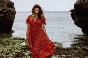 Aliyah O'Brien Instagram - Oh my goodness you guys!
I have endless photos of me in my ELEMENT (barefoot, beached, barely clothed) taken by my absolute favorite, most talented babe ever @kristineilana of @theportraitsessions 🥰

And because I’m still a little afraid at times of being “too much”, I’ve barely posted any 🙈

Good gawd!
No more of this!

I came across these photos and was like jeeezus why don’t I ever post these?!
I need to post these for Kristine because she’s so fucking good (seriously though we shoot for like 15 min. and she captures so much gold! Her super power is really seeing you and capturing that authenticity. Hire her, fly her out to you, it’s worth it!).

But really, I need to post these for me.
Because I’m no longer the girl who’s afraid to shine because she might get ousted by her grade school crew. 
I’m no longer the woman who’s afraid people won’t see past her physical appearance to her heart.
I’m no longer the part of me that thinks she isn’t valuable if she’s not attractive, or the part of me that judges that part for thinking that because she’s not evolved enough 🙃

I was never those parts, 
I just wasn’t aware at times of the deeper truth.

These parts of me may still  speak up from time to time, I may still forget, I may opt to play small…
But the big love energy that I truly am is becoming a more familiar resting place,
and that love has the space and compassion to see these parts, love on them hard, and then free them to shine 🌟

May we all find our way to the soft bed of our hearts, and from this juicy place, feel the courage to 
SHINE BABY SHINE✨💖✨

You are love 🫶
Love you 💋
