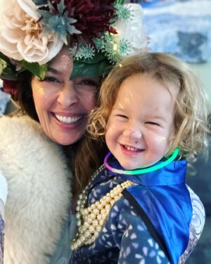 Aliyah O'Brien Instagram - I dressed up as Great Granny  Stella for Halloween and my nephew thought it was hilarious. 
*swipe right*

My niece cried and wouldn’t come near me 😬

I commit hard to my characters 🤷🏻‍♀️

Damage control ensued and within 7 minutes I became the Snow Fairy🧚‍♀️ 

She forgave me.

I’ll try again next year 😉

♥️
