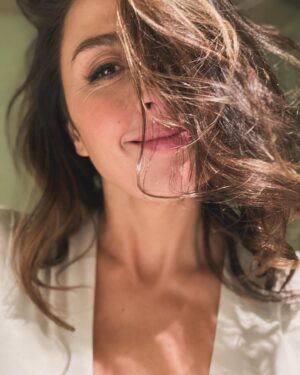 Aliyah O'Brien Instagram - What’s one thing you’re manifesting??

I’ll go first.

BIG LOVE ♥️
The kind that lights up your entire being,
Melts your whole heart,
Feels both familiar and expansive,
Safe and adventurous, 
And has you laughing till you’re old and grey.

I’m not talking about #disney love…
I’m talking DIVINE SOUL PARTNERSHIP 🌟

I can’t wait!!
Well I can, but I’m excited 😝

Now’s your turn??
Declare your desires ✨
Call it in baby ⚡️⚡️⚡️

What are you manifesting??

💋💋