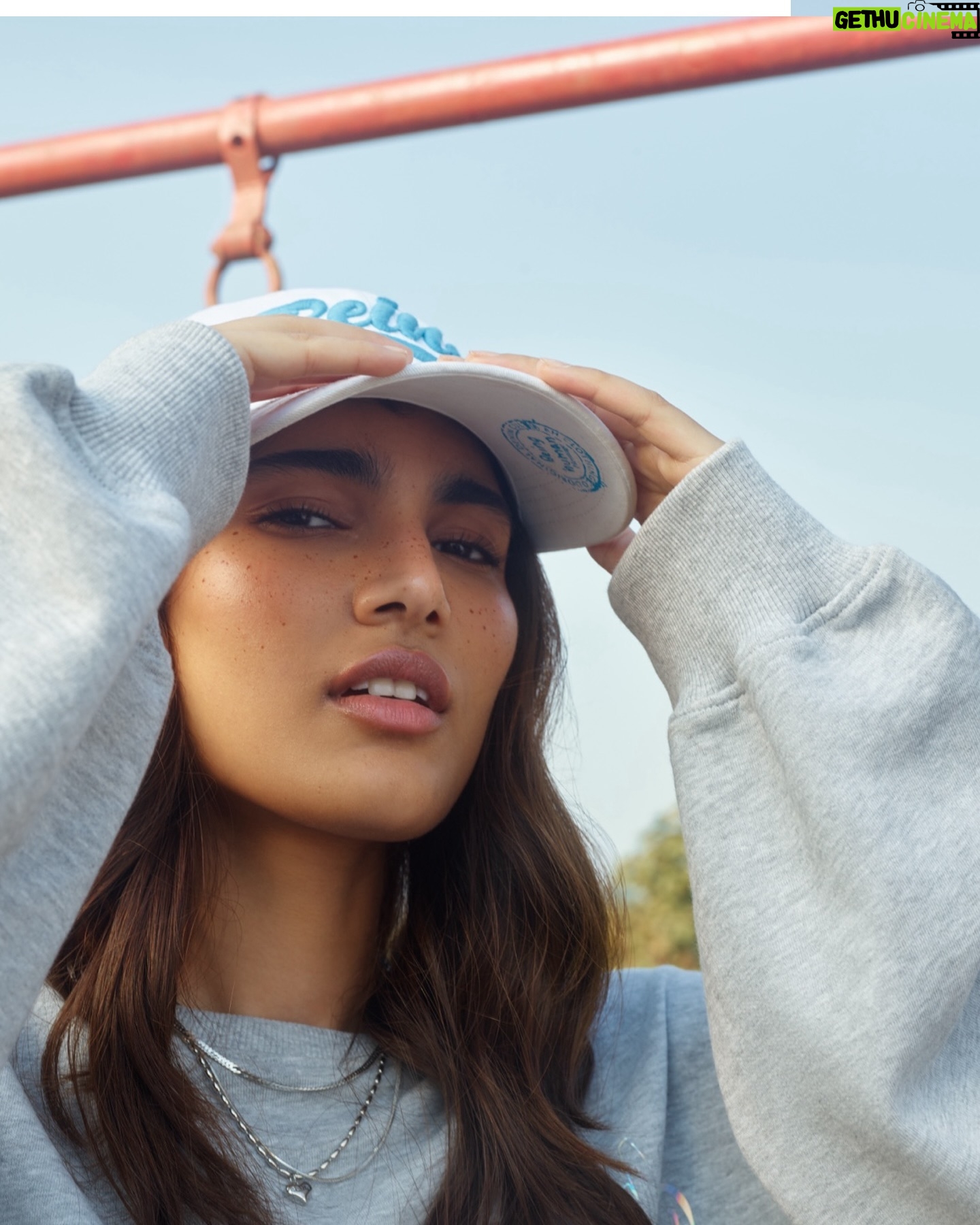 Alizeh Agnihotri - 23.9K Likes - howdy human