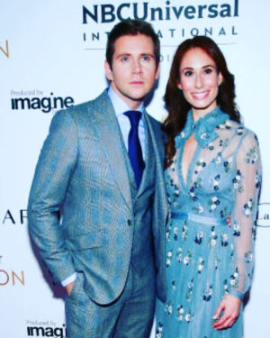 Allen Leech Instagram - What a trip!  #downtonexhibition "There's never a dull moment..." never been more apt. #HonourbarmeansIcantfinddignity See you soon NYC.