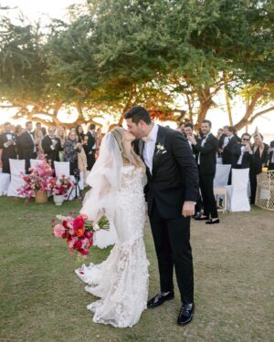Allie Kaplan Instagram - Mr. and Mrs. Rutstein 💍🥹💕 01.27.24
#glbride #galialahav