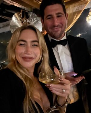 Allie Kaplan Instagram - Happy Valentine’s Day to my forever Valentine 🥹💕❤️ @jdrutstein I love you!