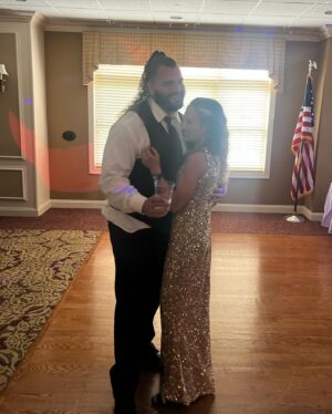 Allie Recks Instagram - Absolutely love being surrounded by so much love and family. I had a blast. A beautiful wedding and even more beautiful couple. Congratulations to my brother in law John and his wife Jen ❤️ I wish you a lifetime of happiness 🥹