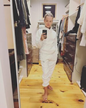 Allison Miller Instagram - You know that thing where you meet a yoga teacher in a van in Mexico and two years later she’s sending you athletic wear that she made from recycled water bottles!? That’s @emilytayloryoga and her online yoga classes were life giving through the last couple years. Now she’s making really comfortable wonderful stuff that I can’t recommend highly enough! Sustainable and cute and no-yoga-wedgie tested by me, a person who is below average at taking selfies. Link in bio for purchases! Go support Emily - a small business Wonder Woman!