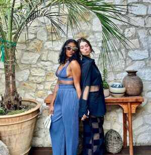 Allison Paige Instagram - You know it’s Gemini season when she gets me out of the house ♊️😈