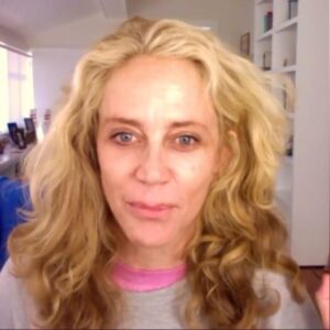 Ally Walker Instagram - Pandemic #flashback — My Third Eye. Watch til the end! 

#fbf #flashbackfriday #meditation