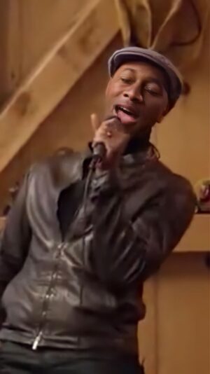 Aloe Blacc Instagram - Daryl Hall and Aloe Blacc - Maneater 

Live from Daryl’s House 🏡