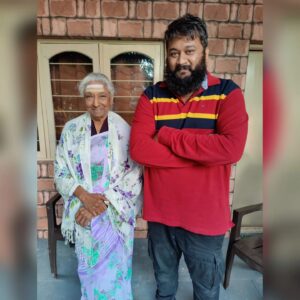 Alok Babu Instagram - Happy birthday to Gaana Saraswathi S. Jaanaki Amma ❤️🙏🏻Grt Fan of your voice but Biggest Fan of your simplicity , Thousands of blockbuster songs n yet so humble, You are the true inspiration to this generation 🙏🏻❤️
ನೂರ್ಕಾಲ ಖುಷಿಯಾಗಿ ನಗು ನಗುತಾ ಬಾಳಿ ,  love you ಮಾ ❤️🙏🏻
#sjanaki #Allok #kannnada #karnataka #goodvibesonly