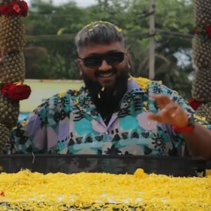 Alok Babu Instagram - ಶೋಕಿ ಆದ್ರೂ ಏನಿವಾಗ ರಾಜನ್ ಥರ ಮೆರೀತೀವಿ 🤙🏻🔥 
#Maryadeprashne #Allok #Teamallok #kannada #tumkur