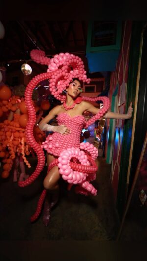 Alondra Excene Shields Instagram - 🎈BALLOONCIAGA🎈
In my 14 years of doing makeup, I’ve never worked a show like this! CLOTHES MADE OUT OF BALLOONS!? The craftsmanship, patience & badassery needed to make these outfits is BONKERS! 
Makeup on @syderoni  @samblehar & @jessieleethorne  by Me
Makeup on Molly Balloons by @chesphinx & I
Thank you @mollyballoons for having Me! This was so cool!
📸 @adrianthephotographer 
Videos by Me
Makeup & Hair team: @chesphinx 
@alondraexcene 
@ns_makeup17 
@zoieroman 
@todays_project 
@malzbeautydreamz 
@hairful_care 
@lindatreelim 

Tap to see rest of tags!
•
•
•
•
•
#mollyballoons #balloonciaga #creatington #balloonart #balloonfashion #fashionshow #highfashion