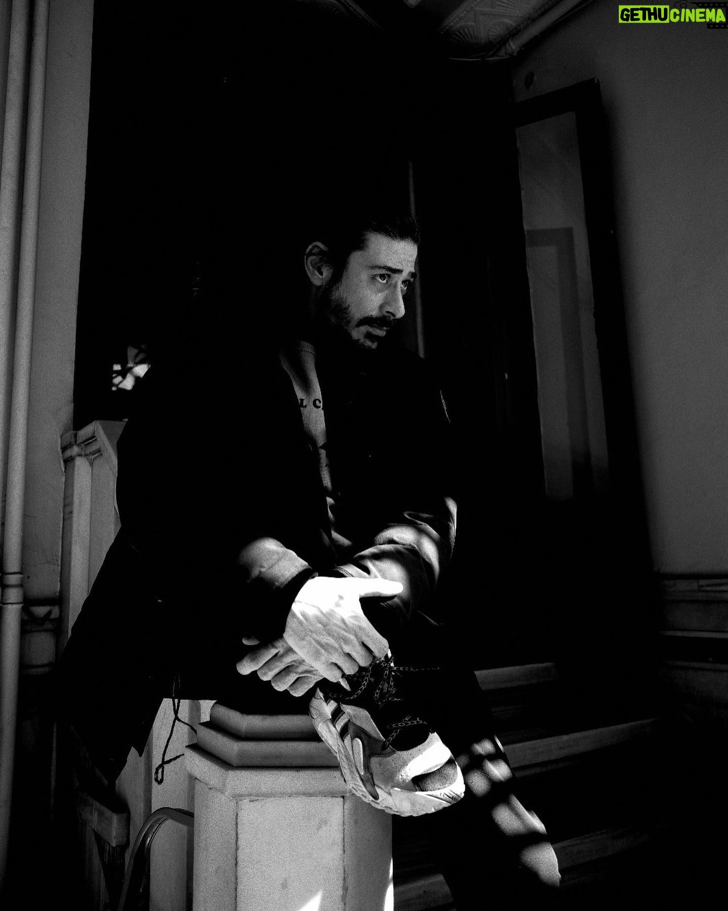 Alper Saldıran - 4.5K Likes - #monochrome ➡️
