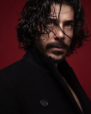 Alper Saldıran Instagram - Geleceğe... Zaman insanları haşince yırtarken tek bakacağımız yere doğru. #2021 az sonra.. Bakalım neler olacak?