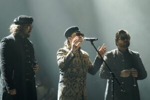 Altamash Faridi Instagram - 𝐄𝐩𝐢𝐜 𝐍𝐢𝐠𝐡𝐭 𝐀𝐭 𝐂𝐨𝐜𝐚𝐂𝐨𝐥𝐚𝐀𝐫𝐞𝐧𝐚

The Faridi Brothers delivered an unforgettable performance last night at a packed Coca-Cola Arena! 

A huge shoutout to AURA NIGHTS and PME for making this epic night a reality.

B Praak, Sagar Bhatia, Faridi Brothers, and Harsh Gujral absolutely crushed it on stage. The energy was electric, and the crowd wouldn’t stop moving!

This was a night for the history books! Who was there and sang along? 

#FaridiBrothersLive #BPraak #SagarBhatia #HarshGujral #DubaiNightlife #UnforgettableMemories #25thMay