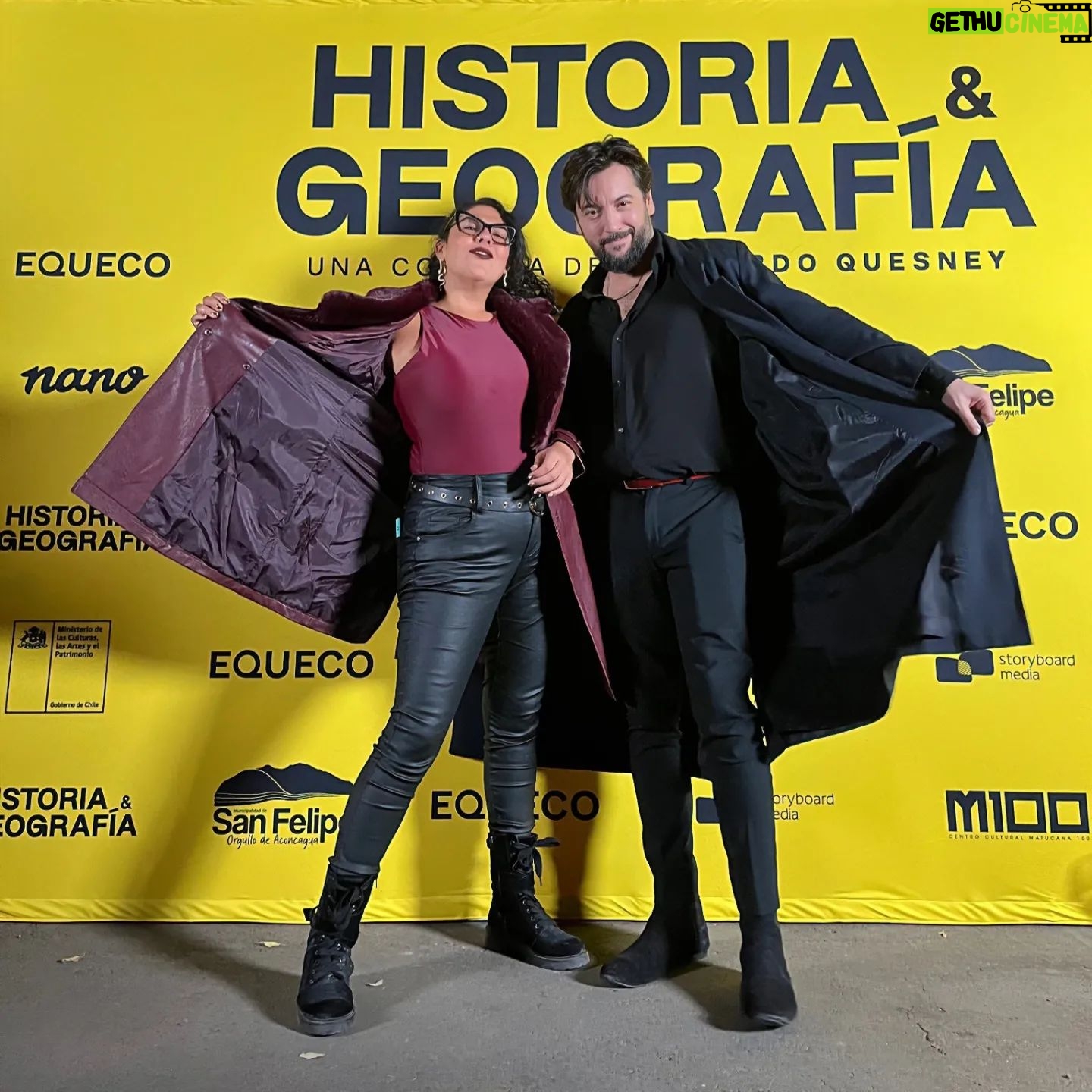 Alvaro Santi - 329 Likes - Anoche estuvimos con @soymonsejerez en la avant premiere de @historiaygeografiafilm @matucana100
Vayan a verla..recomendada!
@mundo_peliculas