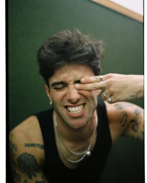 Álvaro de Luna Instagram - Fotones analógicos de @mariopig 👹✨