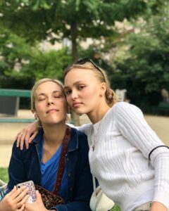 Alysson Paradis Most Liked Photos and Posts