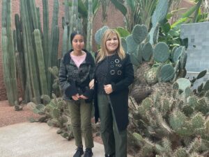 Amale Temmar Instagram - Anniversaire des jardins majorelle (100ans)
Honneur au cactus marocain dans toutes ses formes et couleurs)caftans,bijoux,toiles…
À voir