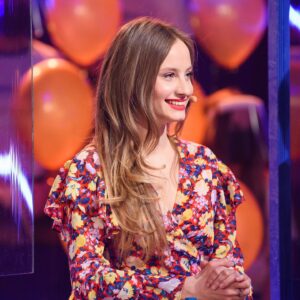 Amanda Hermiine Künnapas Instagram - 💄printsessiks tegi mind @kaiatriisa 👸🏼💘 #suurpühapäev #tv3 📸: @kyllirummel