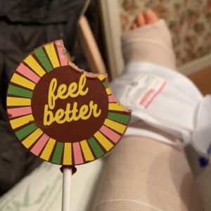 Amanda Leve Instagram - A little over 3 weeks since my fibula decided to just give up on me and break mid match in England. About 2 weeks since I had surgery. Some days, I wanted to be miserable and I wanted to feel sorry for myself. And frankly, I needed to do all of those things. I knew it would get better, but I didn’t care. If one more person told me “Well it could be worse,” they were probably getting hit with one of my crutches. Yes, it could be worse. I knew that, but all I could think about were the upcoming opportunities I’ve waited years for that I now had to miss. It is not easy going from being a person on go mode all day to doing nothing. It’s a new week, and my last 4 days of being non weight bearing, so I am finally seeing some light at the end of the tunnel. Still months of recovery ahead, but I am feeling better and more motivated. I’m sure there are still days that I’ll be mad and sad, but I am going to feel those feelings and move on because there are no other options🤣

Thank you to everyone who thought of me & reached out. I really appreciated it!❤️
(If you took these pics, dm me and I’ll tag you.)
#brokenleg #mma #wmma #bjj #jiujitsu #grappling #professionalfighter #pro #fight #fighter #submission #submissiongrappling #nogi #skilledviolence #wrestling #wrestler #winner #comeback #strong #victory #amandaleve #pfl #bellator #ufc #mixedmartialarts #active #grappler #striking #recovery #bjjgirls
